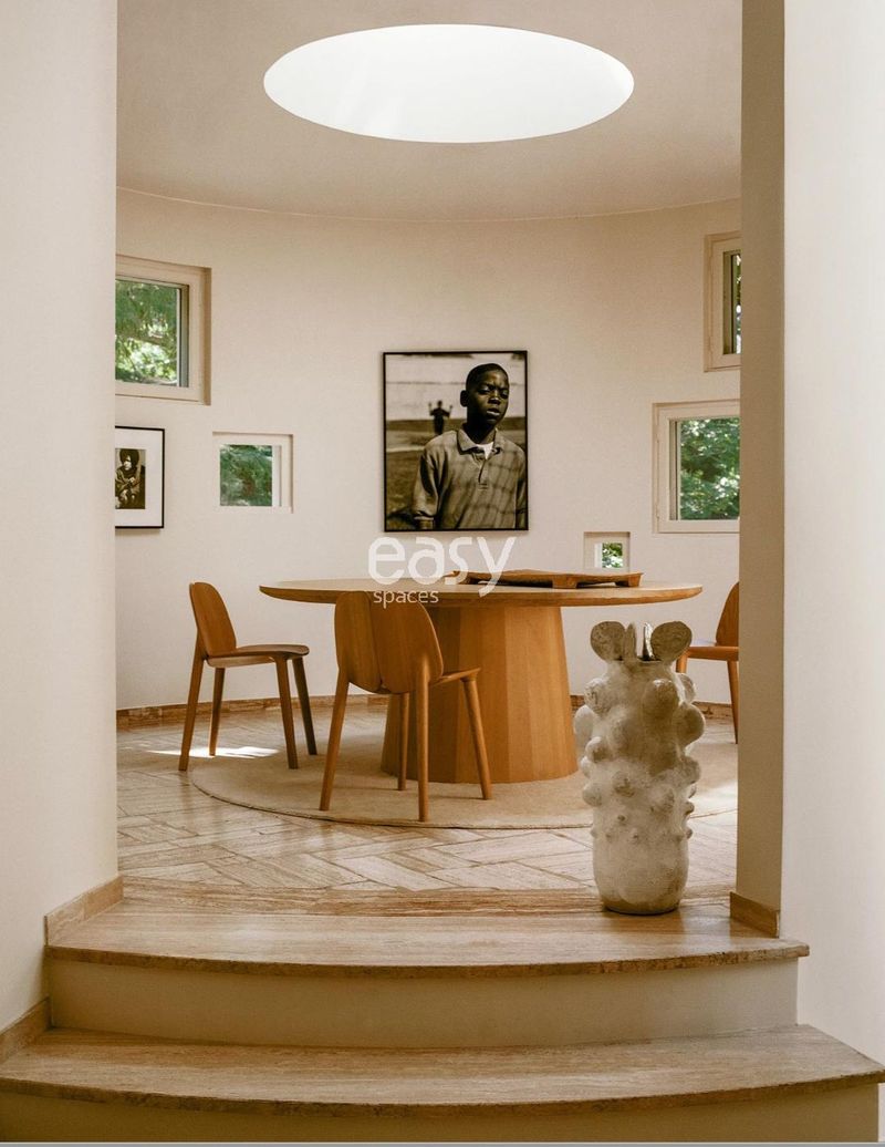 villa from the 1970s designed for professional photo shooting sessions